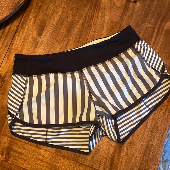 lululemon athletica Pants - Rare Lululemon speed short in Sea Stripe. Like new!!